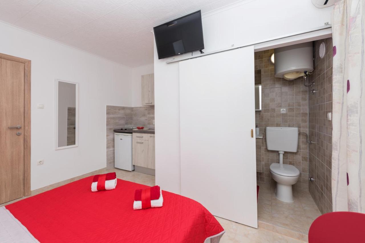 Apartmani Sol Макарска Экстерьер фото